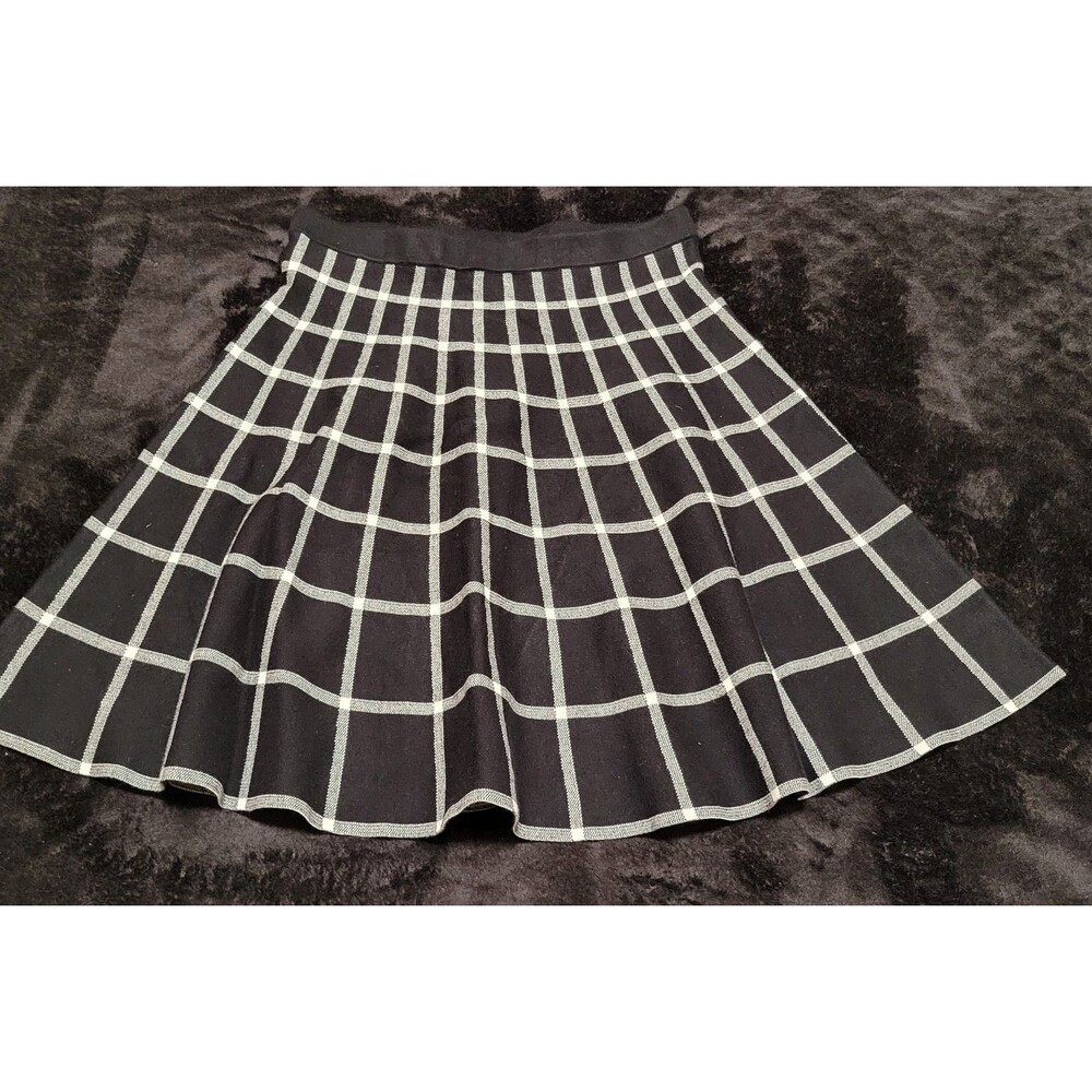 Concord Woman's Black And White Grid Pattern Skater Skirt Heavy Size Medium